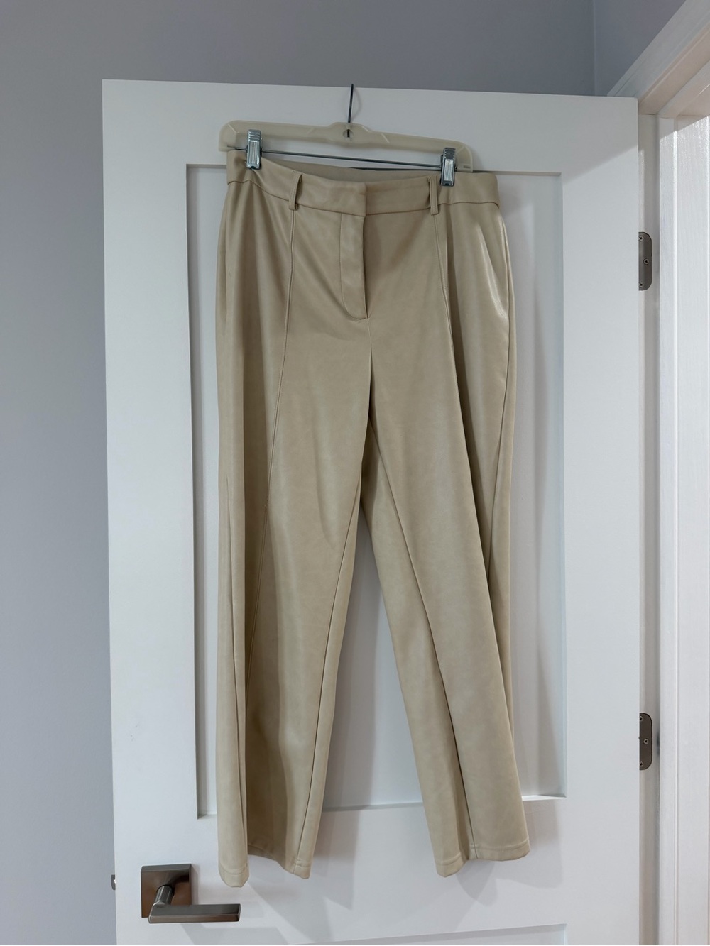7 for All Mankind Sz Med  Faux Leather Wide Leg Cropped Pants Off White Bone